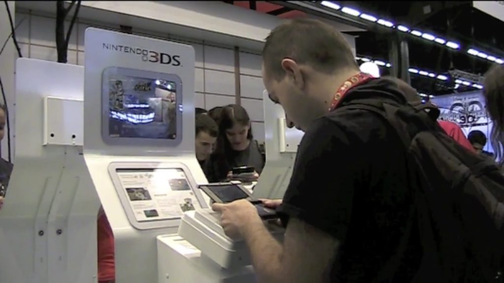 Aquateur teste la 3DS XL à la Japan Expo 2012